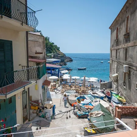 Cantone Di Mena, Nerano