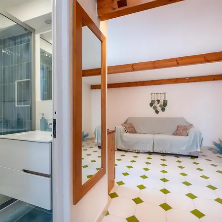 דירה Cantone Di Mena, נראנו