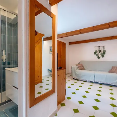 דירה Cantone Di Mena, *